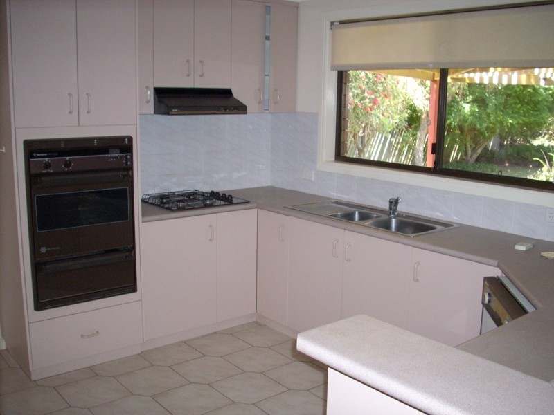 20 Ballin Drive, Centenary Heights QLD 4350