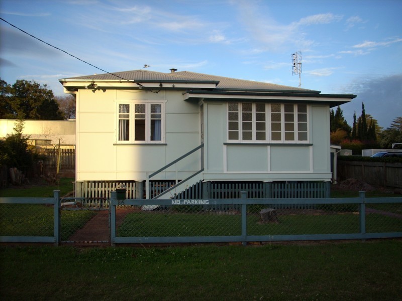 86 Curzon Street, East Toowoomba QLD 4350