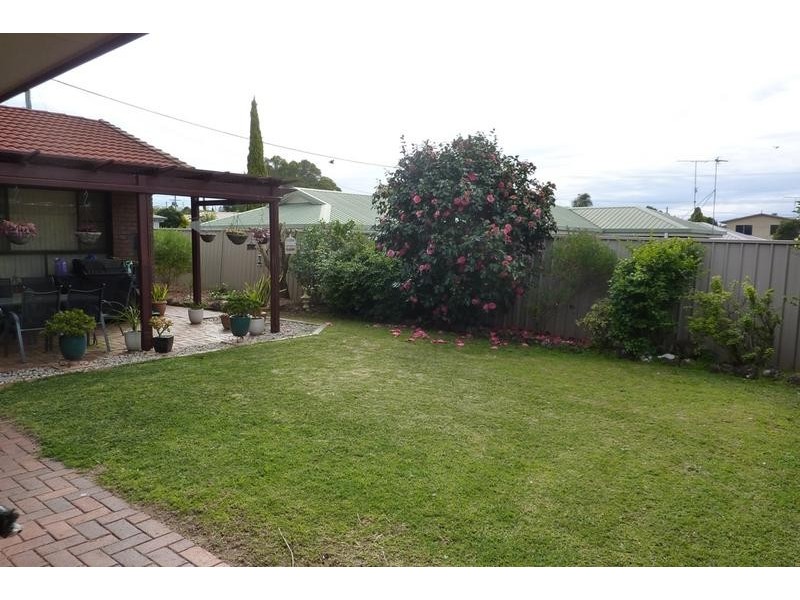 6 Whalan Court, Kearneys Spring QLD 4350