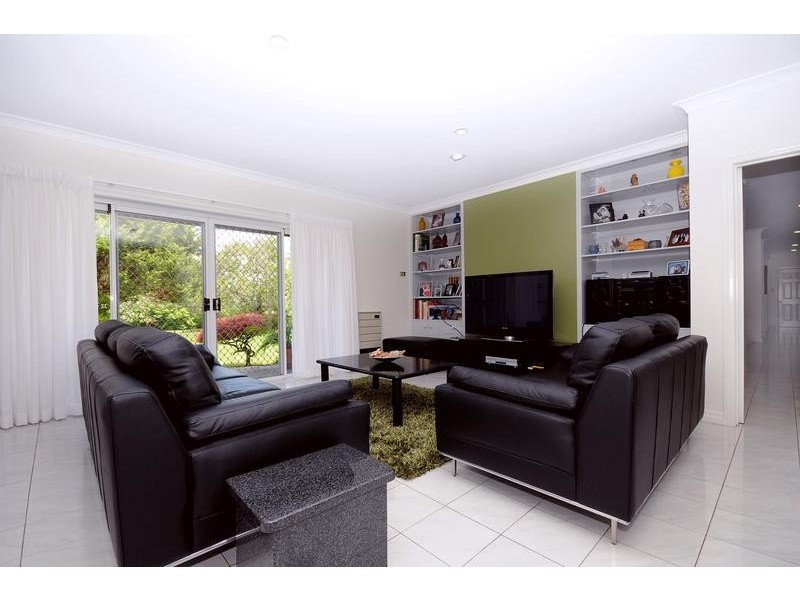 40 Stenner Street, Middle Ridge QLD 4350