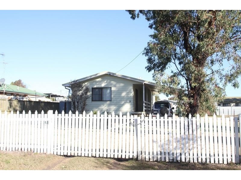 21 George Street, Cambooya QLD 4358