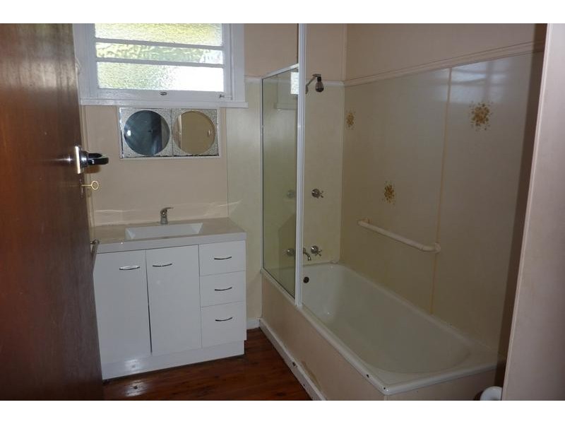 90 Curzon Street, East Toowoomba QLD 4350