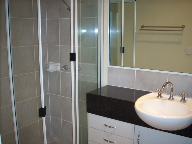 9/224 Herries Street, Newtown QLD 4350