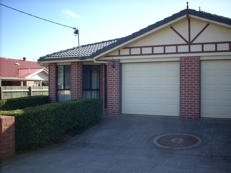 2/97 Alderley Street, Rangeville QLD 4350