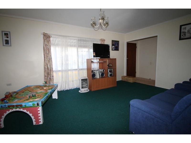 1 Tomkinson Street, Wilsonton QLD 4350