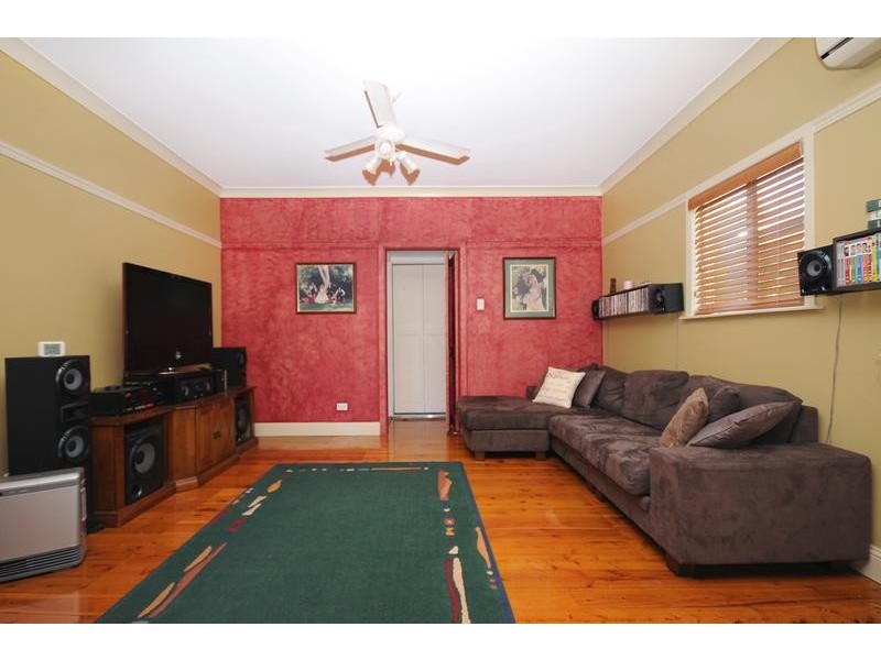 5a Stephen Street, South Toowoomba QLD 4350