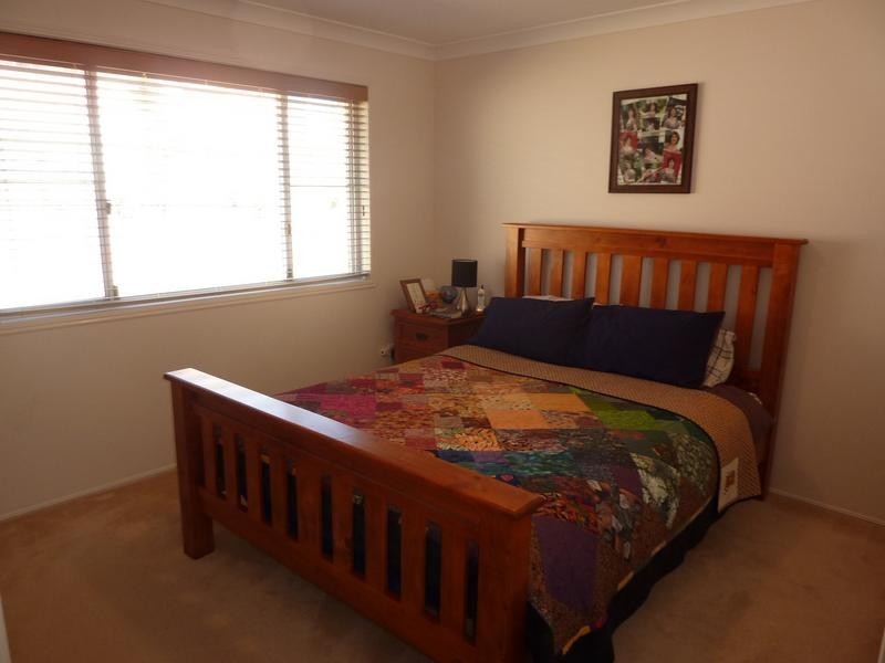 64 Bouganvillea Drive, Middle Ridge QLD 4350