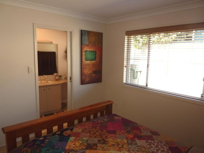 64 Bouganvillea Drive, Middle Ridge QLD 4350