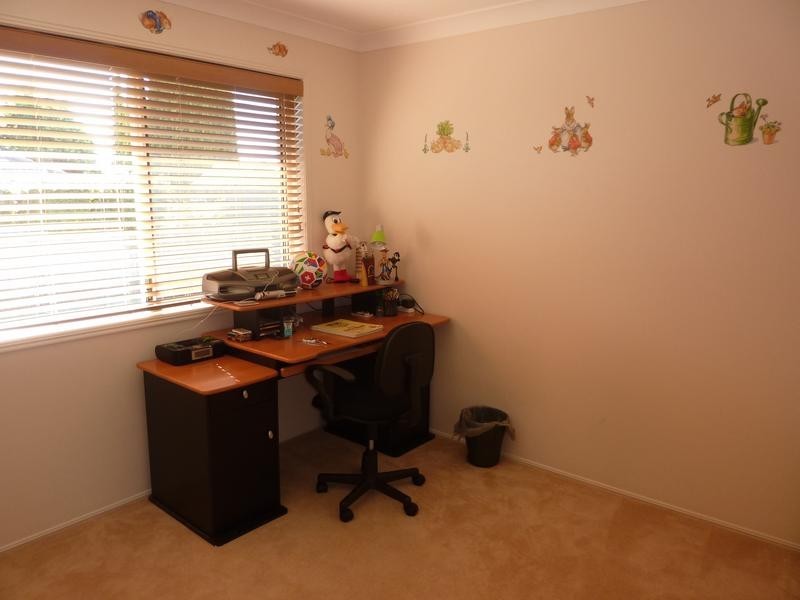 64 Bouganvillea Drive, Middle Ridge QLD 4350