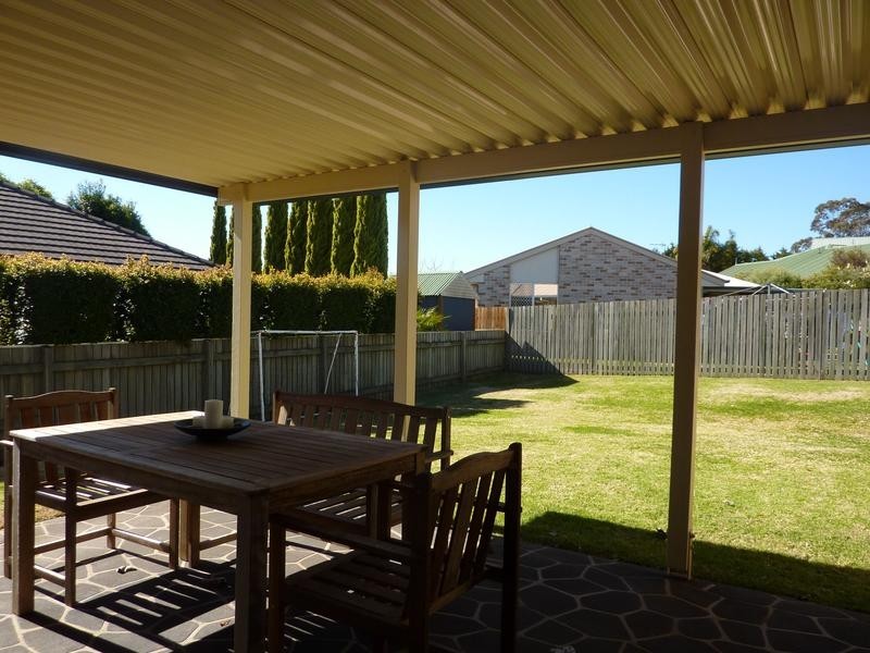 64 Bouganvillea Drive, Middle Ridge QLD 4350