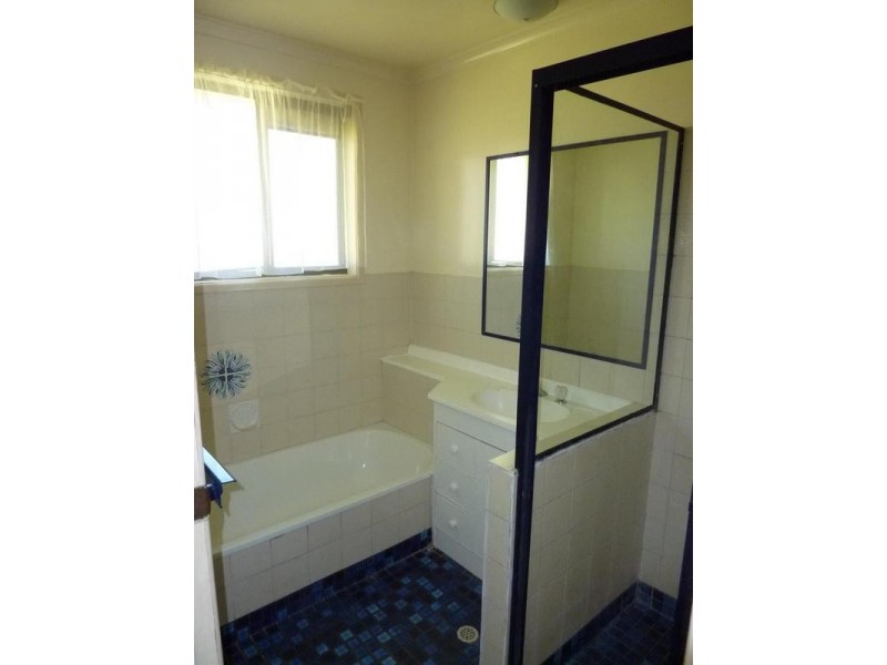 11 Shiraz Court, Wilsonton QLD 4350