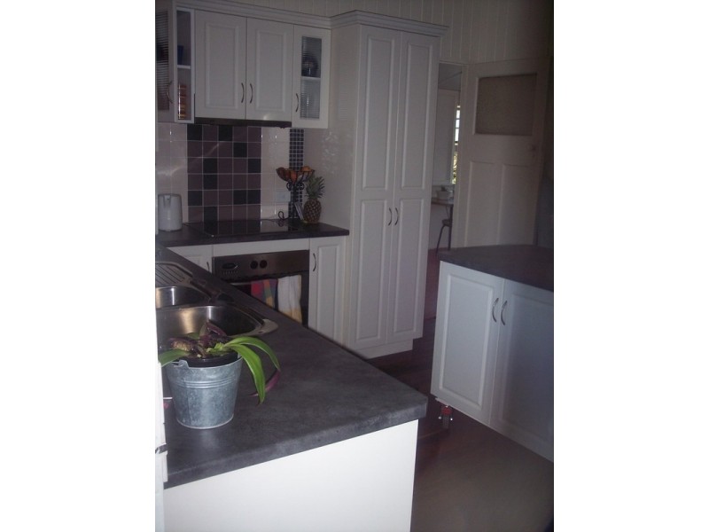 5 Rosewood Street, Newtown QLD 4350