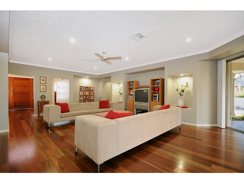 2 Bonville Court, Middle Ridge QLD 4350