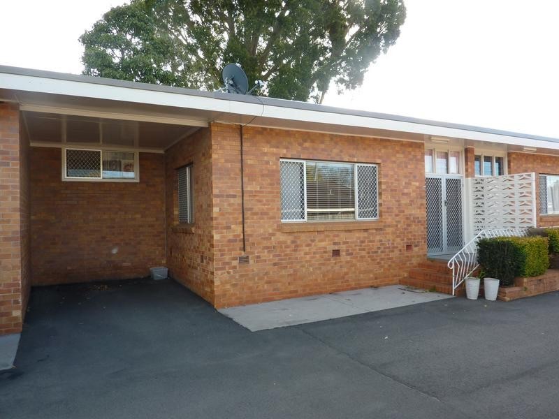 4/122a Russell Street, Toowoomba City QLD 4350