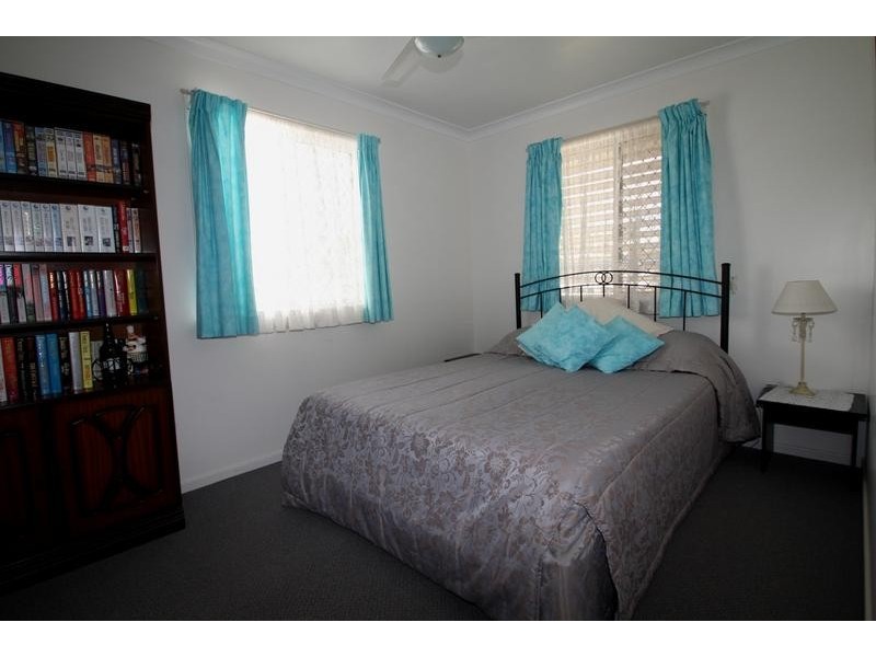 11 Berghofer Street, Rockville QLD 4350