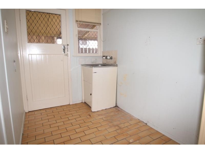 203 Taylor Street, Wilsonton QLD 4350