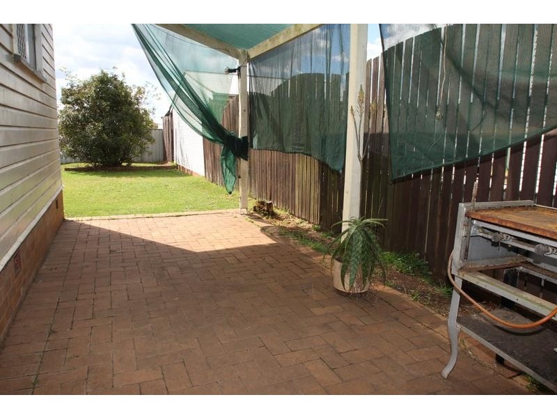 203 Taylor Street, Wilsonton QLD 4350