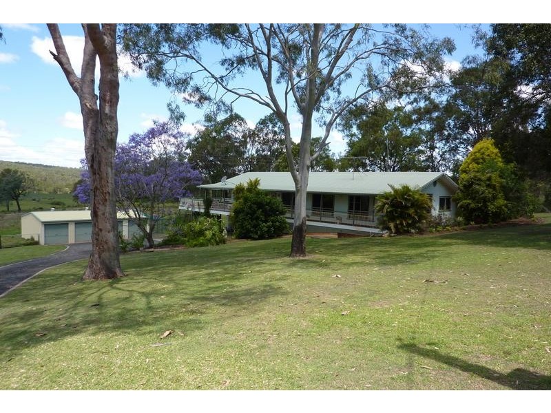 702 Murphys Creek Road, Upper Lockyer QLD 4352
