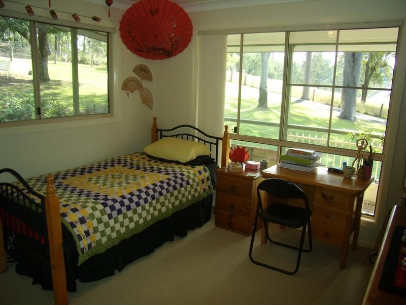 702 Murphys Creek Road, Upper Lockyer QLD 4352