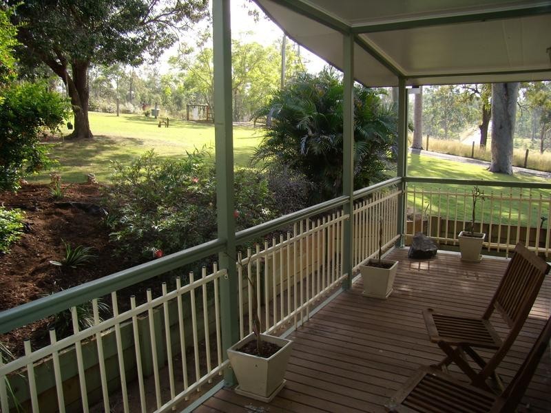 702 Murphys Creek Road, Upper Lockyer QLD 4352