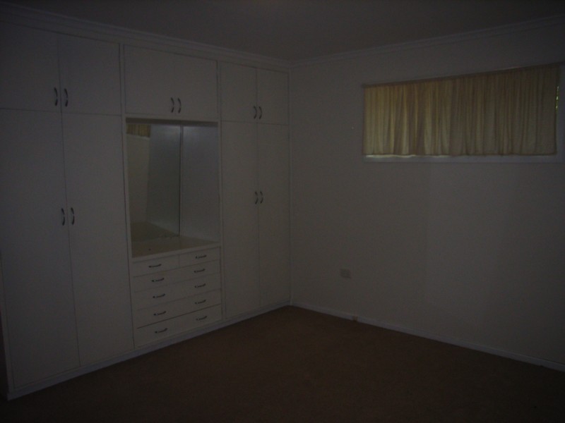 8 Skoien Street, Harristown QLD 4350