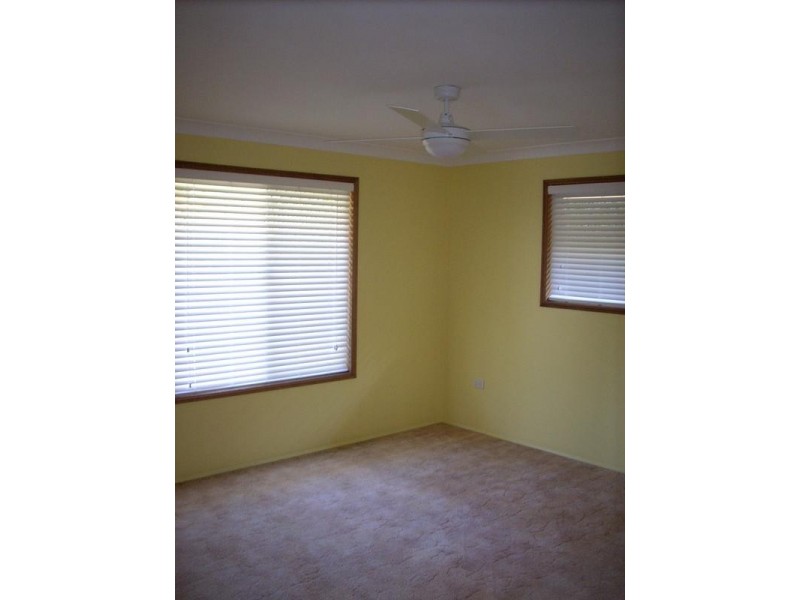 2/330 Spring Street, Kearneys Spring QLD 4350