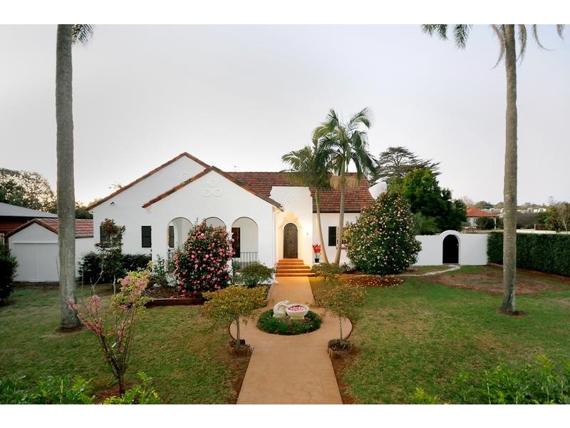 77 Campbell Street, East Toowoomba QLD 4350