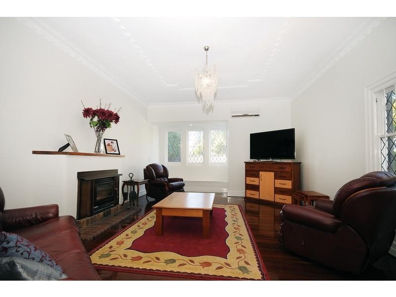 77 Campbell Street, East Toowoomba QLD 4350
