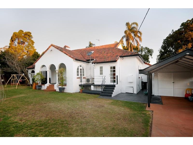 77 Campbell Street, East Toowoomba QLD 4350