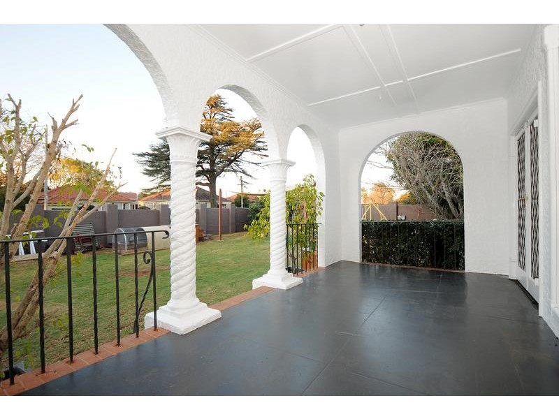 77 Campbell Street, East Toowoomba QLD 4350