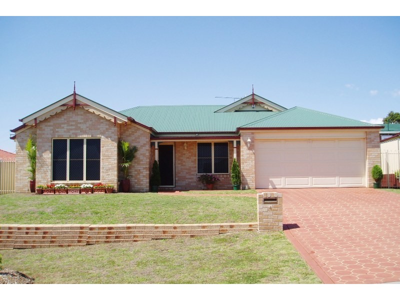 4 Samantha Close, Darling Heights QLD 4350