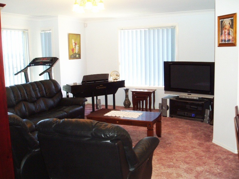 4 Samantha Close, Darling Heights QLD 4350