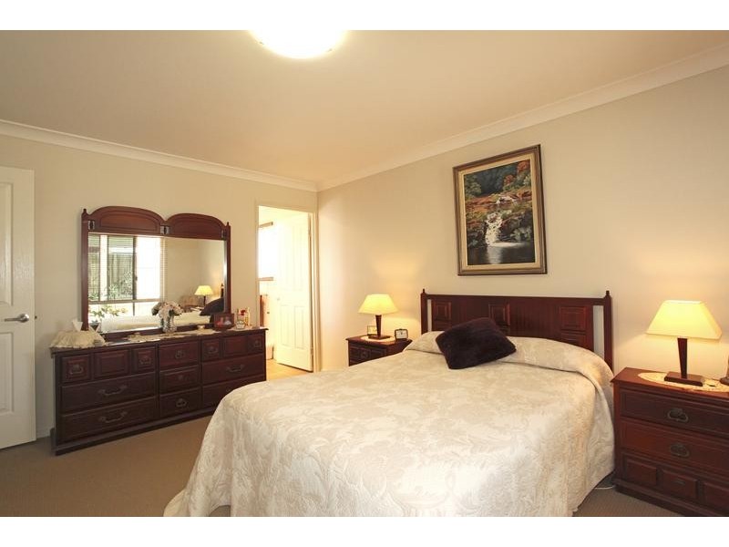 8 Quail Crescent, Highfields QLD 4352