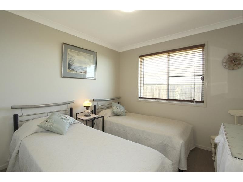 8 Quail Crescent, Highfields QLD 4352