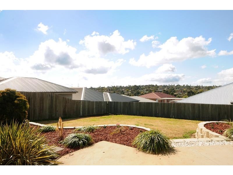 17 Horrocks Crescent, Kearneys Spring QLD 4350