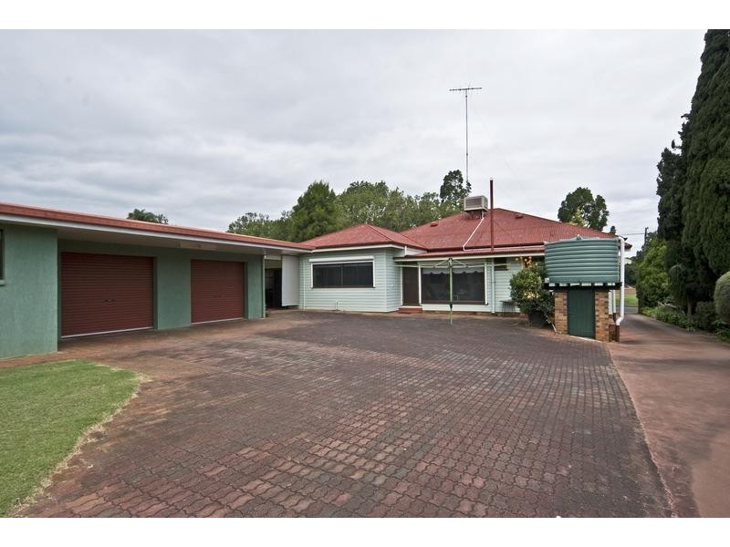 43 Margaret Street, East Toowoomba QLD 4350