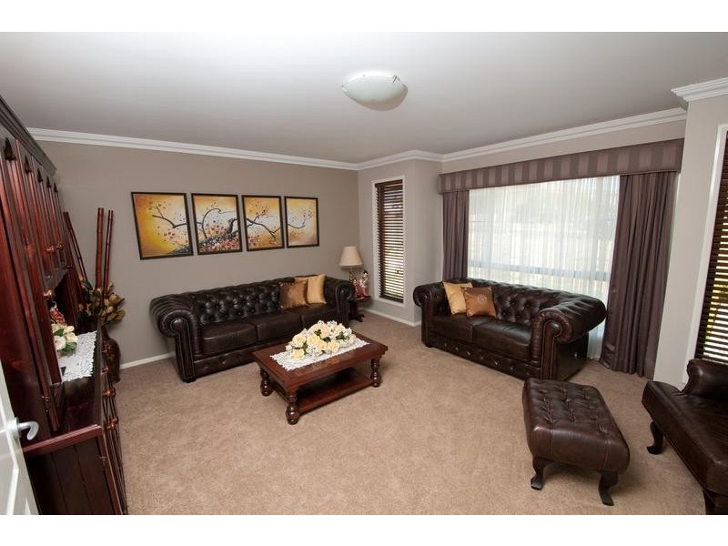 18 Tennyson Court, Westbrook QLD 4350