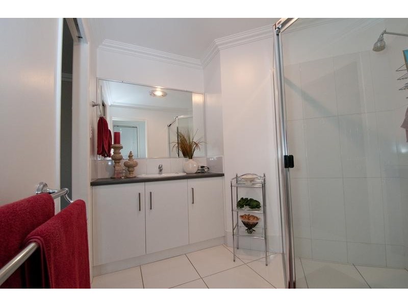 18 Tennyson Court, Westbrook QLD 4350