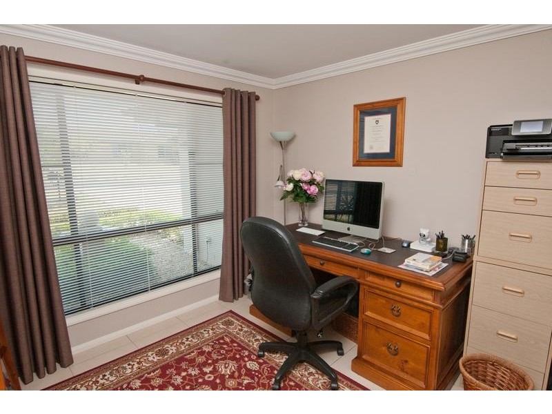18 Tennyson Court, Westbrook QLD 4350