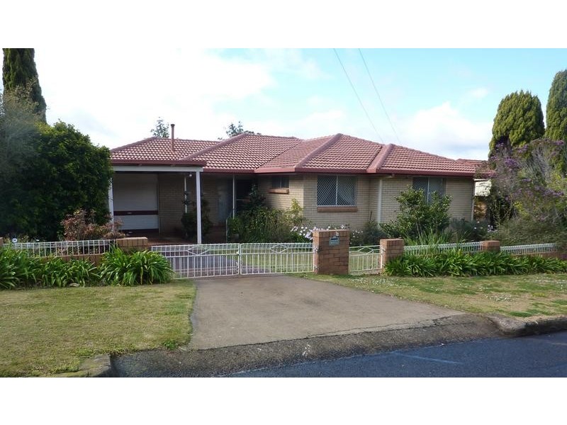 23 McNamara Street, Centenary Heights QLD 4350