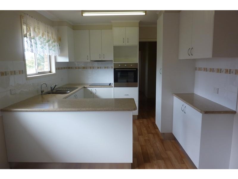 23 McNamara Street, Centenary Heights QLD 4350