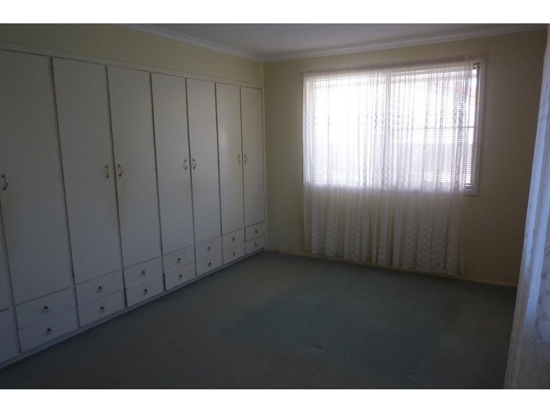 23 McNamara Street, Centenary Heights QLD 4350