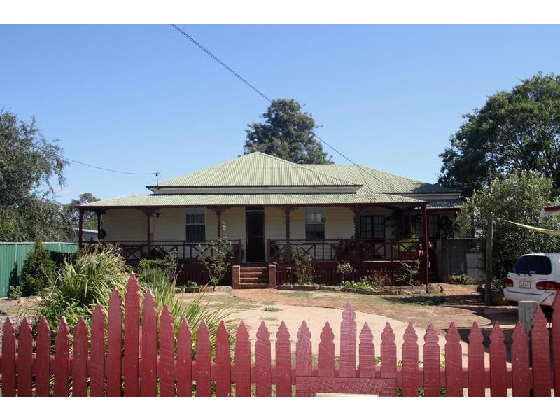 26 Desmond Lane, Oakey QLD 4401