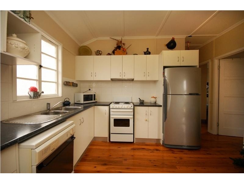 240 Geddes Street, South Toowoomba QLD 4350