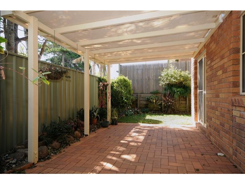 2/19 Sidney Street, North Toowoomba QLD 4350