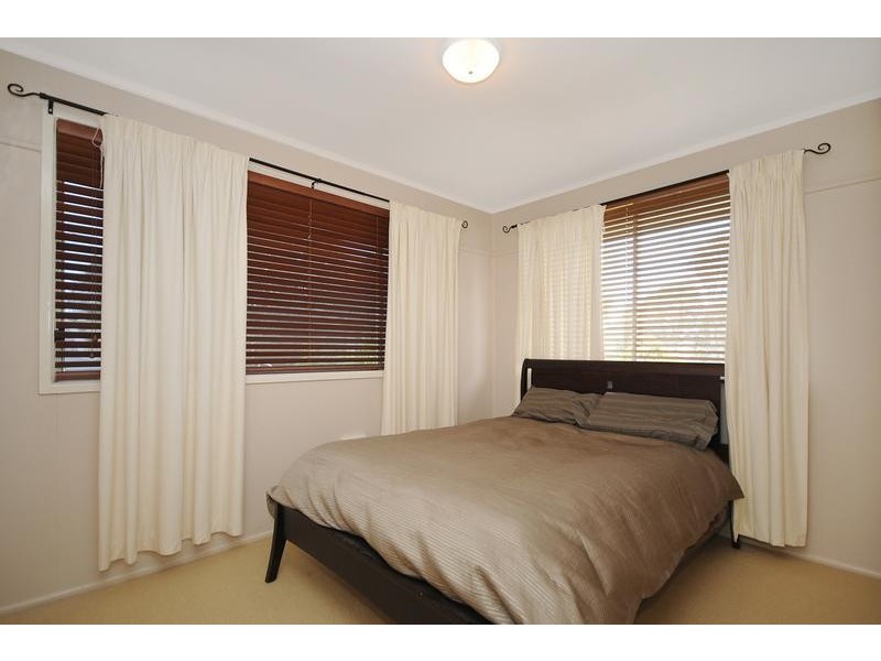 13 Baird Street, Kearneys Spring QLD 4350