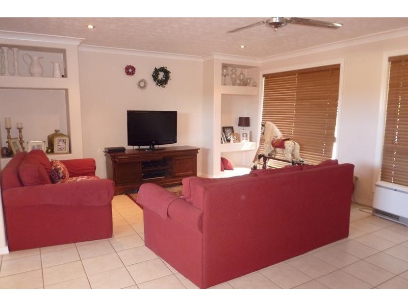 36 Agnes Street, Centenary Heights QLD 4350