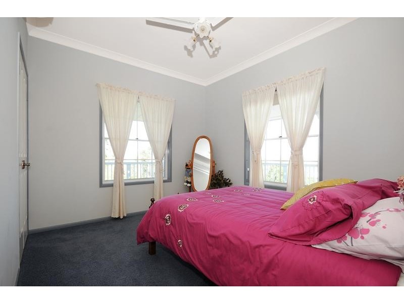 5 Scenic Court, Gowrie Junction QLD 4352