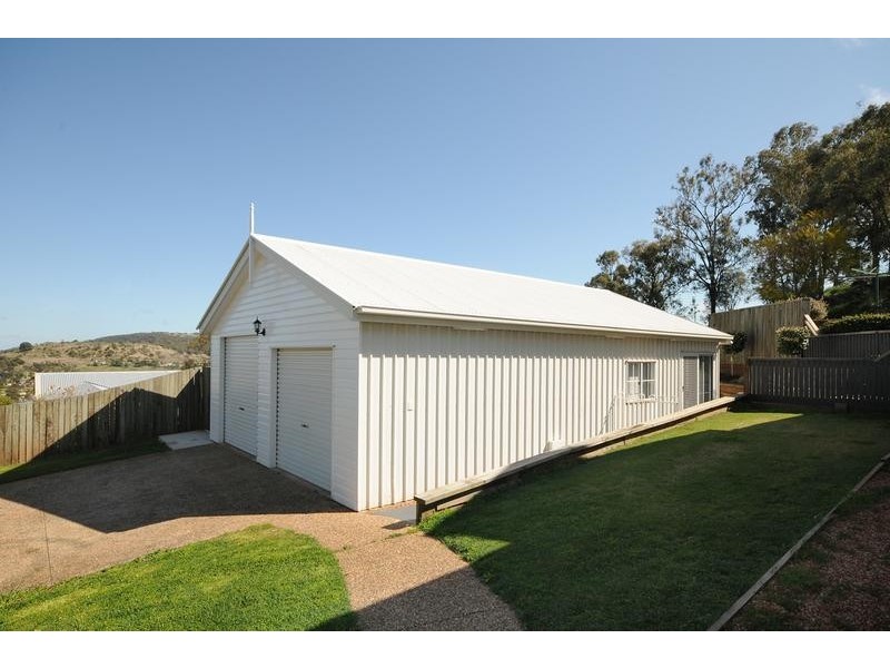 5 Scenic Court, Gowrie Junction QLD 4352