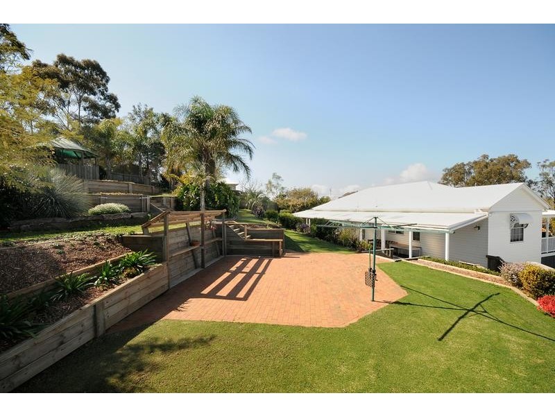 5 Scenic Court, Gowrie Junction QLD 4352